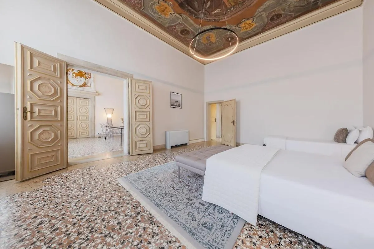Luxury Calatrava - Apartment In Venetian Palazzo