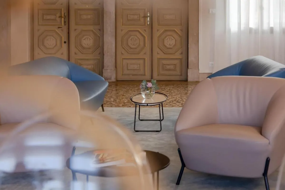 Luxury Calatrava - Apartment In Venetian Palazzo